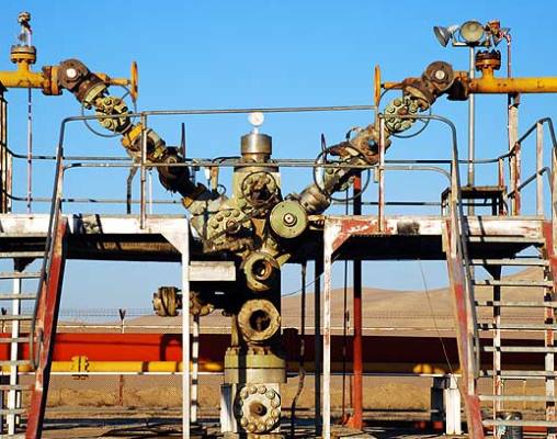 Wellhead equipment and flow lines of South Azadegan Oil Fields